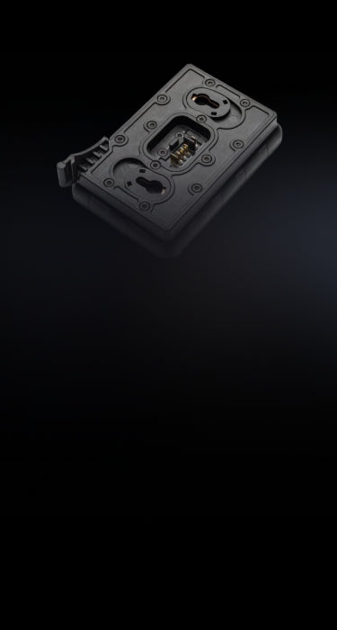 Secure quick locking battery connection bg
